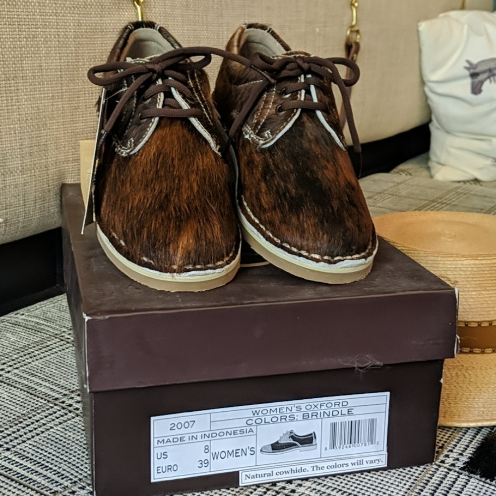 Oxford natural hide shoes brindle sz8